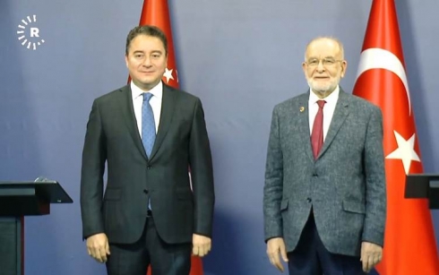 Babacan û Karamollaoglu bersiva pirsa derbarê PKK û Hewlêrê de dan