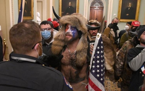 Dadgeha Federalî ya Amerîkayê 150 kesan bi êrîşa ser Kongresê tohmetbar dike