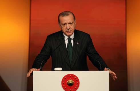 Erdogan li Amedê got: Li ve devlete ki cudahîye bexe nava welatîyan de ye me li hemberî xwe bibîne