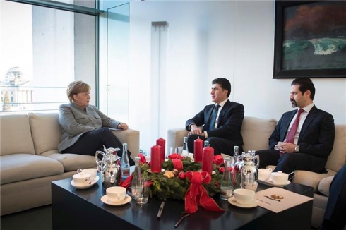 Merkel piştgiriya mafên destûriyên Herêma Kurdistanê dike