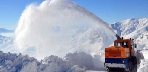 Berfê rêyên Bakurê Kurdistanê girt