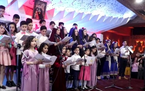 Li Qamişlo festîvala stranên Suryanî