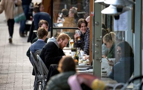 YE geşbîn e li hemberî Coronayê bergiriya giştî çê bibe