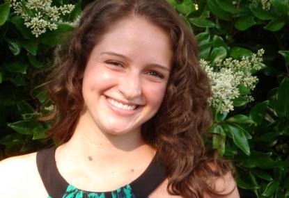 كچه‌ كوردێك له‌ هۆڵه‌ندا ده‌كوژرێ