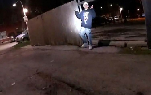 Li Chicago polîs teqe li zarokekî 13 salî dike û dikuje