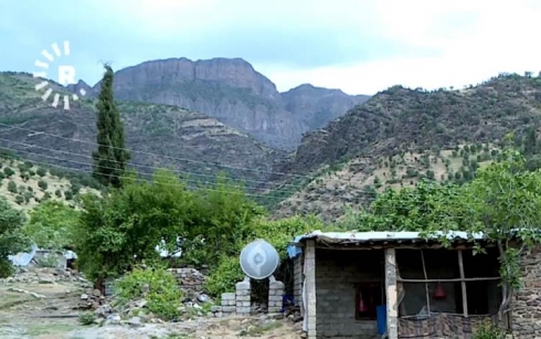 Artêşa Tirkiyê li nêzikî gundê Kêste 2 xalên serbazî ava dike