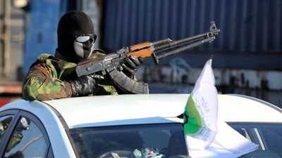 Inmates flee, dozens killed in Iraq prison break claimed by IS group