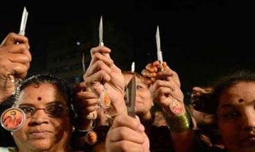 Li Hîndîstanê jin dê xwe bi kêran biparêzin