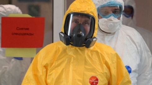 Serokê Rûsyayê serdana berkeftiyên vîrusa korona dike