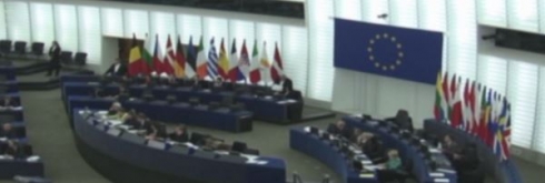 Parlementerên Ewrûpî daxwaza pirçek kirina pêşmerge dikin