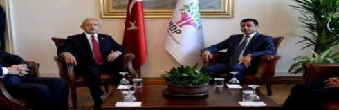 Serokê CHPê li gel Hevserokên HDPê civiya