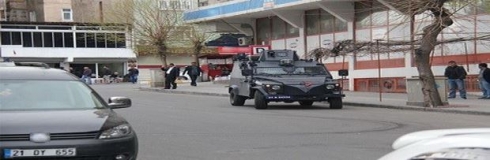 Li Amedê du malbetên xizm bihev ketin kuştî û birîndar hene