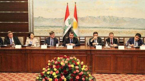 Mesrûr Barzanî û şanda yekîtiya odeyên bazirganî yên Amerîkayê civiyan