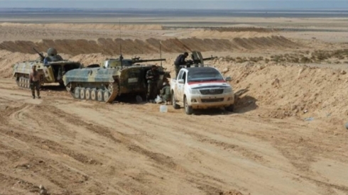 Di şerê navbera DAIŞ û artêşa Sûriyê de 24 kes ji her du aliyan hatin kuştin