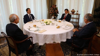 Turkish coalition talks fail paving the way for new election