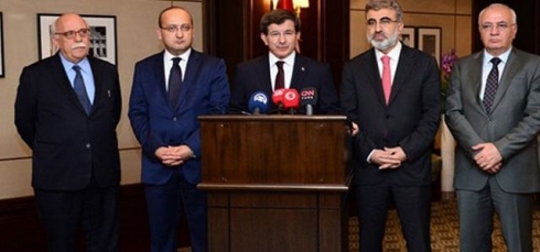 DAIŞê Serkonsulê Mûsilê yê Tirkiyeyê û 48 kesên pê re berda