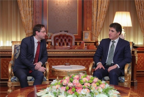 Komara Çekê dê vîzayê bi karsaz bazirgan û xwendekarên kurd bide