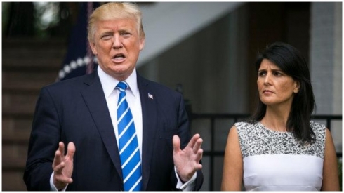 Trump danûstendinan li gel Rûhanî red nake