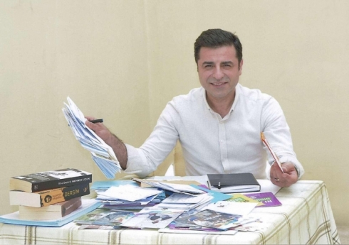 Dadgeha Bilind cezayê zindanîkirina Selahattin Demirtaş pesend kir