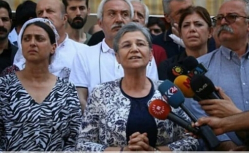 Çalekîyên Parlamenter, hevşaredar, endamên meclîsa şaredariyê û rêveberên HDPê li hemberî tayînkirina qeyyuman berdewam dikin