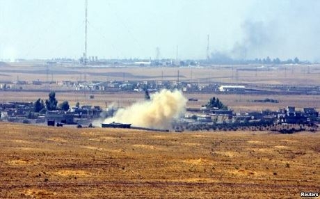 DAIŞê bajarokê Hîtê yê Iraqê girt û nêzîkî Bexdayê bû