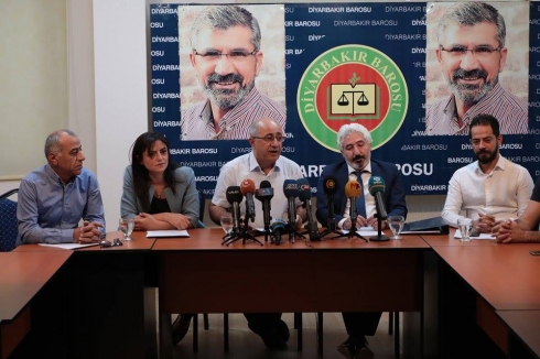 Hiştina Demirtaş ya di zindanê de ne qanûnî ye