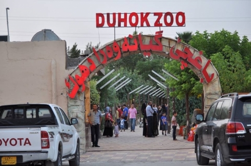 Duhok – Li baxçê ajelan şêrekî êrişî keçikekê kir!