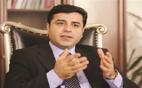 Demîrtaş: Rêkeftina Dihokê dê pirsgirêkên navbera kurdan çareser bike