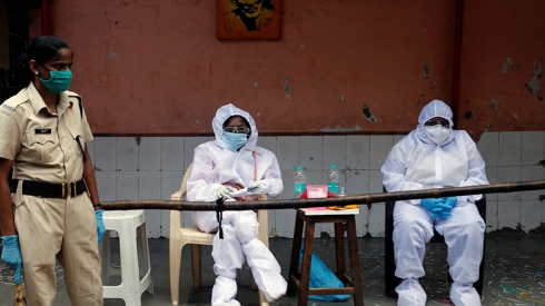 Hindistan.. di şevek û rojekê de nêzîkî 11 hezar bi koronayê ketin