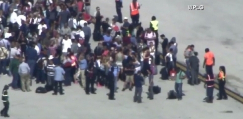 Li balafirxaneyeke Florîdayê êrîşa çekdarî pêk hat