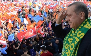 Erdogan: Fethula Gulen jiber Kurdbûnê dujminatîya Seîdê Nûrsî dike 