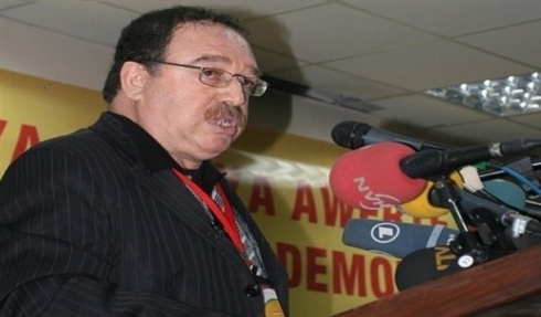 Hatip Dicle: Me fikra dewleta Kurdî avêt teneka zibil