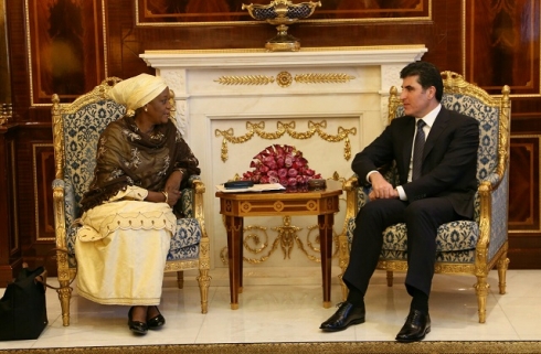 NY senterek din yê çareserî û piştgiriya jinan vedike