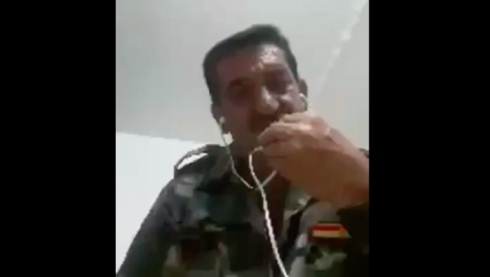 Pêşmergeyekî YNKê ji kerba xiyaneta azad kirina DAIŞiyan dê dawî bi jiyana xwe bîne