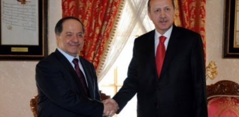 Barzanî diçe  Enqereyê