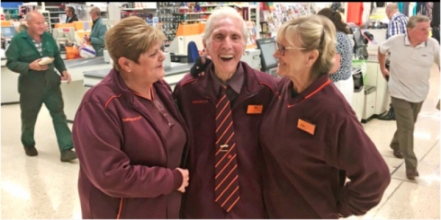 Karkerekê 81 sal karkerî kir, piştî malnişîn bû jiyana xwe ji dest da!