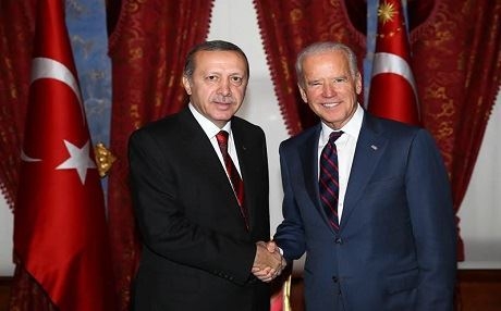 Erdogan û Biden li hev civiyan