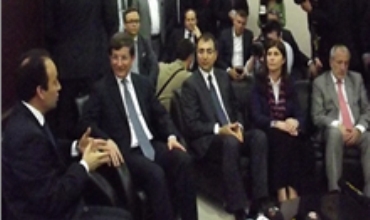 Davutoglu û Baydemîr Bi Hev Re Civiyan