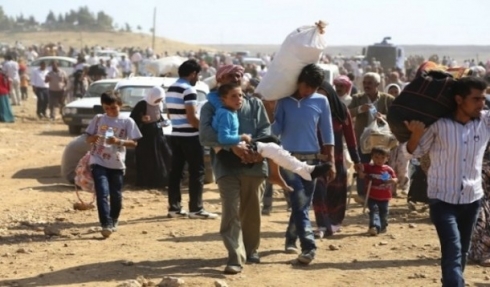 Dezgeha Xêrxwazî ya Barzanî alîkariyê dighîne koçberên Kobanê