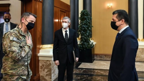 Serokwezîr li gel şandeke Hevpeymanan civiya