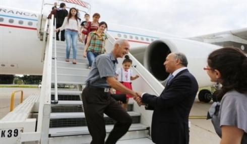 40 penaberên Kurdên Êzdî û Mesîhî gehiştin Parîsê