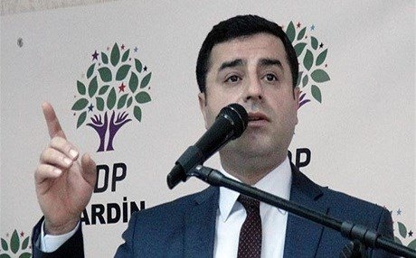 Demîrtaş: Pêwîst e Gulen û cemaeta wî lêborînê ji kurdan bixwazin