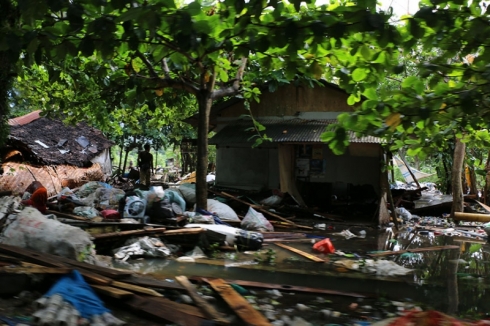 Hejmara miriyên tisûnameiya Endonezyayê gihîştiye nêzîkî 400 kesan!