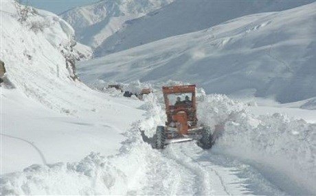 Ji ber berfê li Bakurê Kurdistanê rê hatin girtin