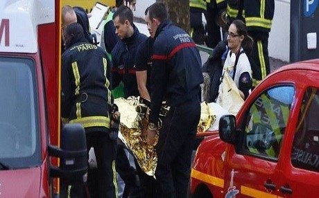 Dîsa Parîs, dîsa çek: Polîsek mir yek jî birîndar bû