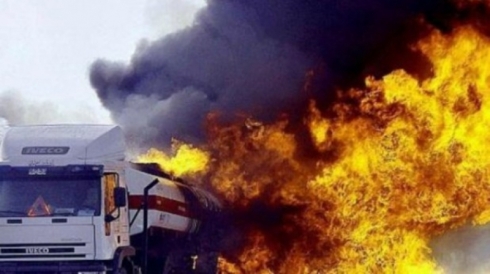 Mûsil..Di encama şewata 3 barhilgiran de 14 kesan jiyana xwe ji dest dan