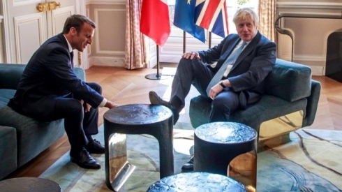 Rastiya pişt wêneyê Koşka Elysee çî ye?