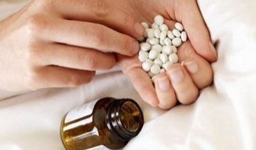 Li Kampa Kewirgoskê keçekê întîhar kir