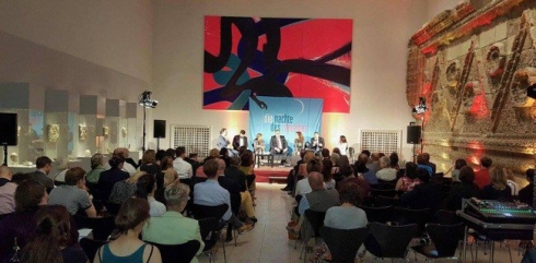 li Berlîn Hemî Ol di şevek Remezanê de civiyan