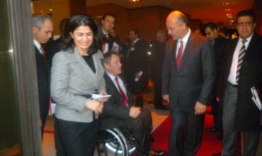 Bi amadebuna serokê hikumeta herêmê, konfiransa aburî ya Ferensa- Kurdistanê destpêkir